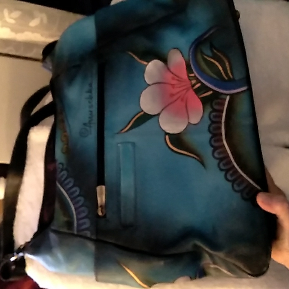 Handbag - Picture 2 of 2